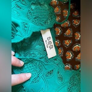 ✨ISO✨Baylin slip💚